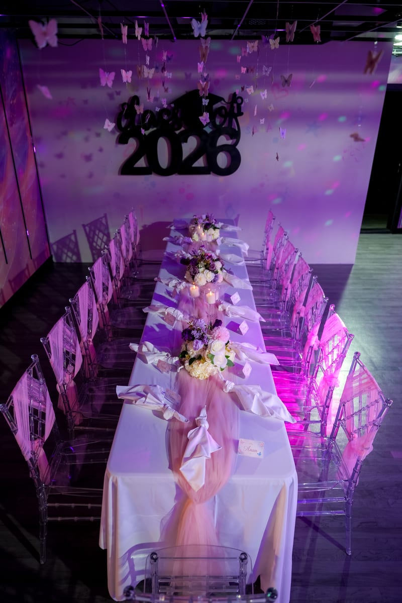 A real decorated AVIBES venue setting