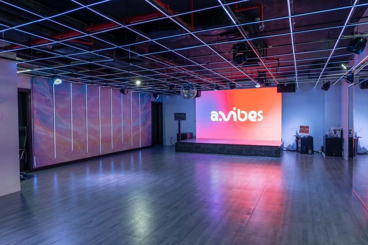The AVIBES venue arranged around its main presentation screen